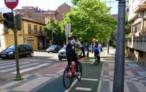 Prueba de ciudad ciclable con colegio