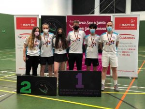 Ocho medallas en Vitoria del Club Bádminton Soria