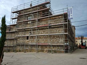 Avanza restauración de iglesia de Campanario