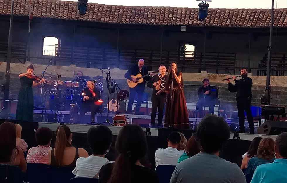 Luar na Lubre convence al público burgense Luar na Lubre convence al público burgense