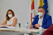 El PSOE denuncia: la Junta abona cobertura a recortes El PSOE denuncia: la Junta abona cobertura a recortes