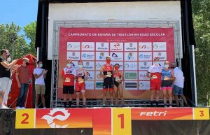 Muñoz e Izquierdo, ganadores regionales de Triatlón Sprint
