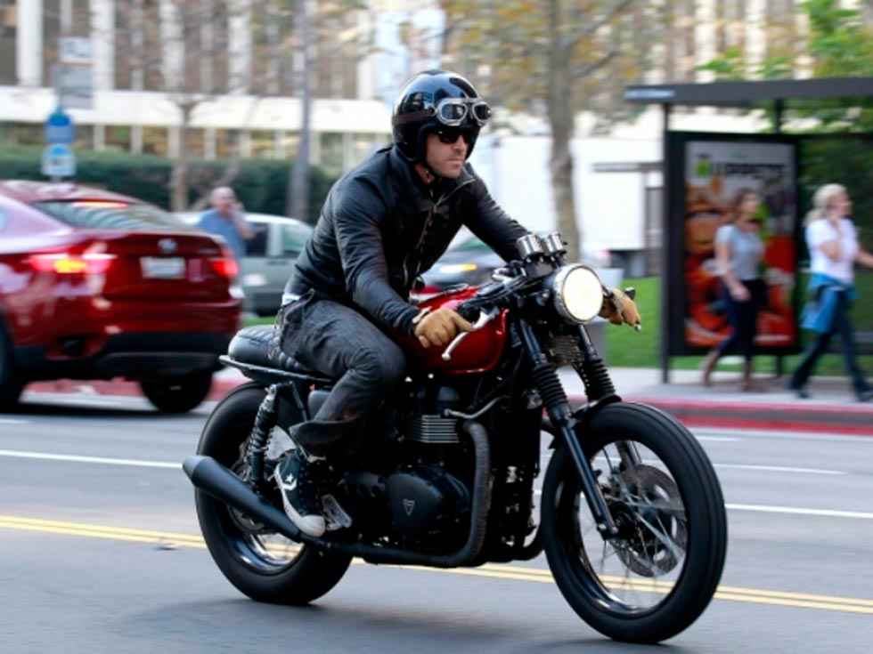 Motos de colección dan la vuelta a Soria Motos de colección dan la vuelta a Soria