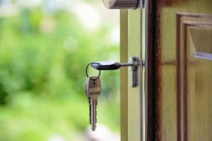 Cómo proteger la casa durante las vacaciones 