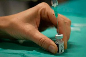 España acelera donaciones de vacunas 