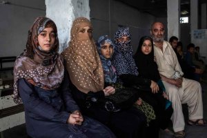 Comisión constituida para atención a refugiados afganos