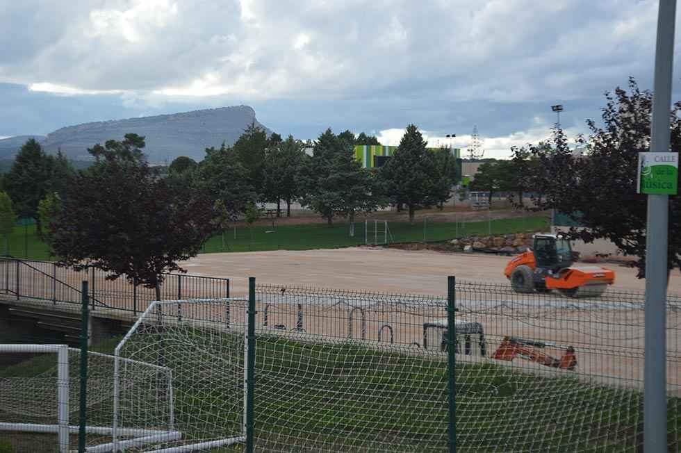 Ampliación del campo de fútbol de Camaretas - fotos