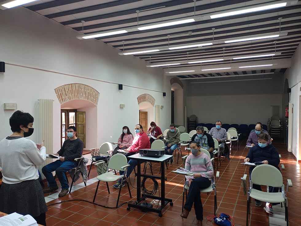 Formación laboral para doce personas con discapacidad Formación laboral para doce personas con discapacidad