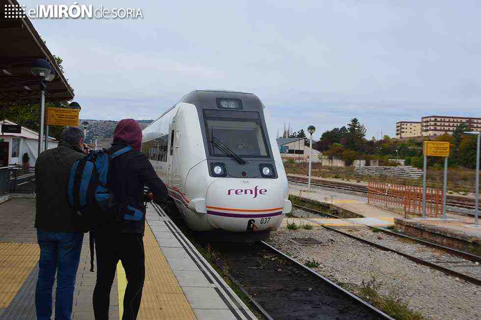 La España Vaciada se moviliza por un tren convencional