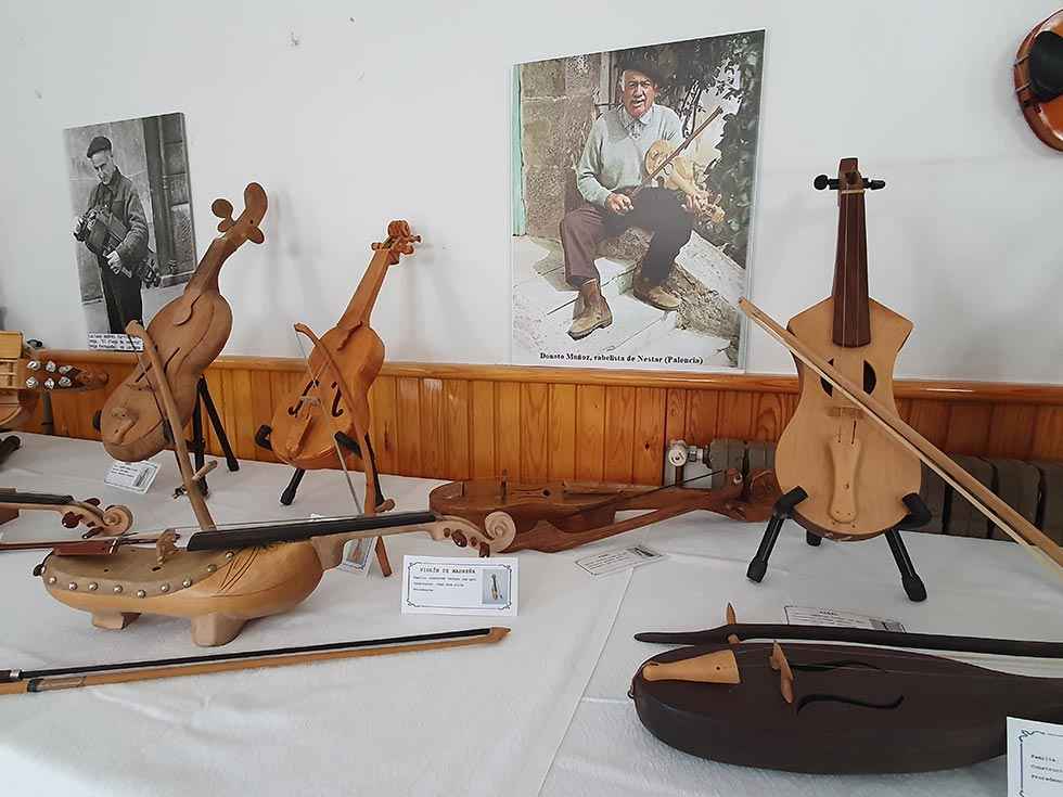Exposición sobre instrumentos de la tradición musical