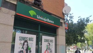 CSIF se moviliza contra recortes Unicaja Banco