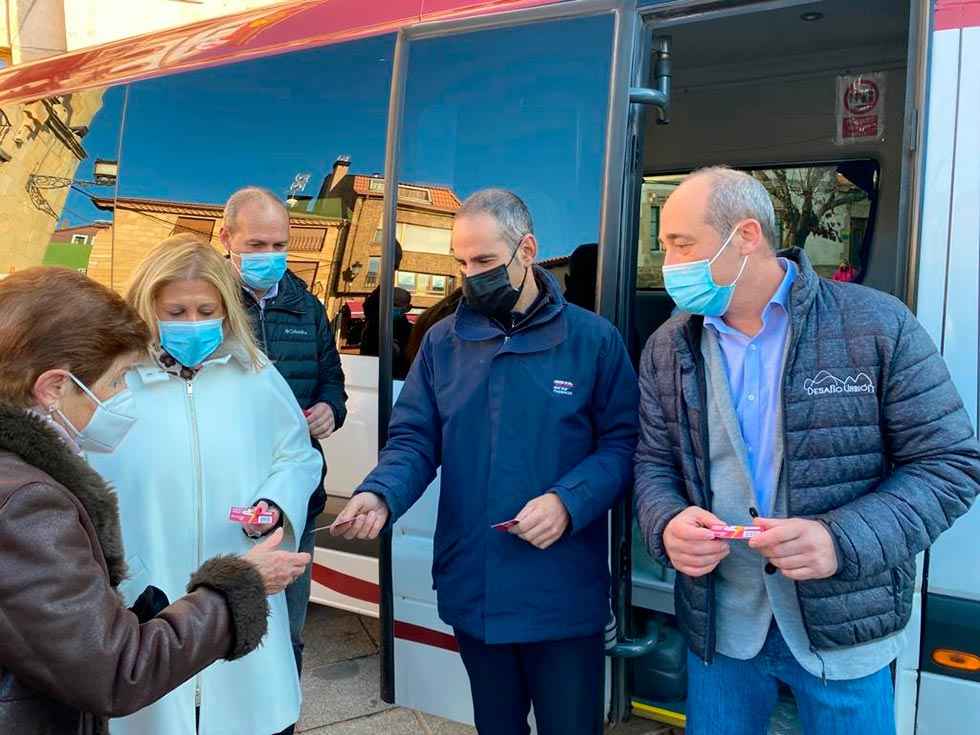 El Bono Rural de Transporte se extiende en Almazán y Covaleda