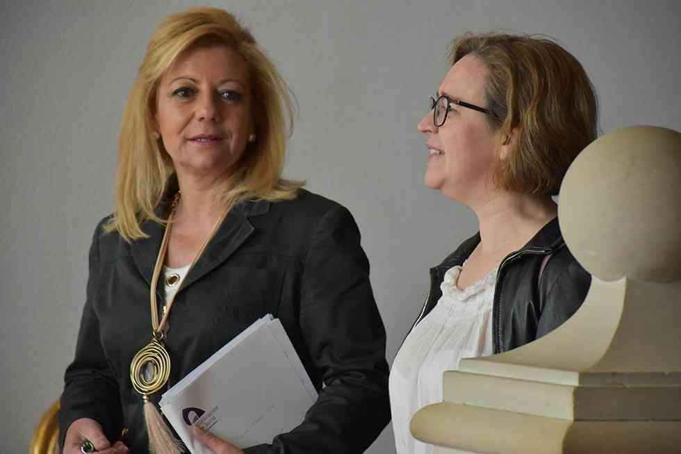 La alcaldesa de Almarza pide al PSOE que trabaje por vecinos La alcaldesa de Almarza pide al PSOE que trabaje por vecinos