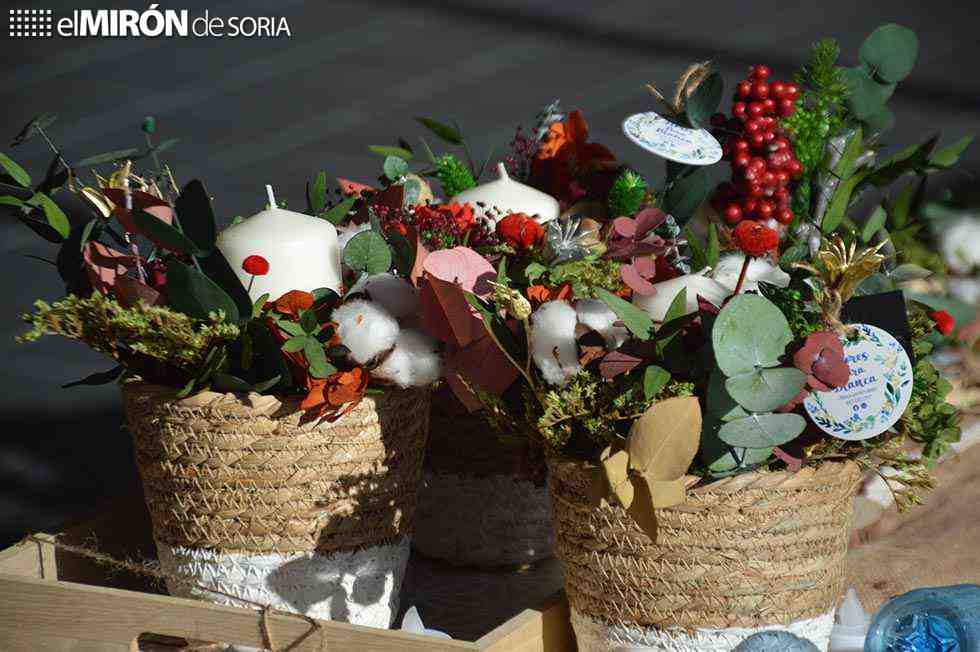 Calendario festivo navideño en el mercado