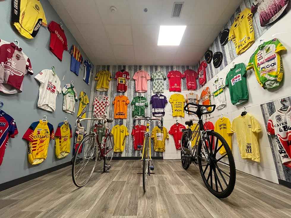 La historia del ciclismo llega a C.C. Camaretas La historia del ciclismo llega a C.C. Camaretas