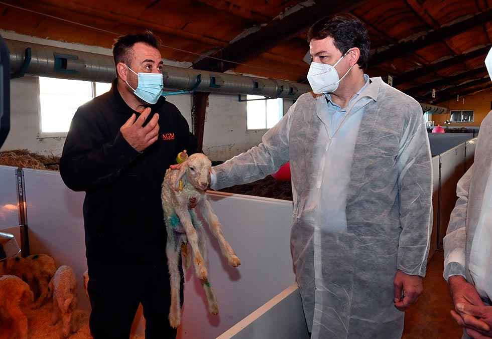 Mañueco resalta apoyo a industria agroalimentaria Mañueco resalta apoyo a industria agroalimentaria