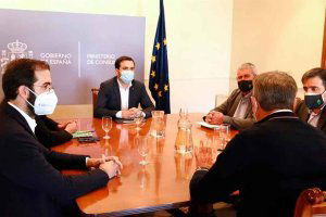 Garzón pide diferenciar productos de macrogranjas