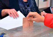76.245 electores deciden cinco procuradores