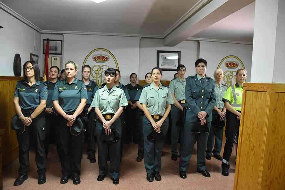 Mesa redonda sobre Ámbito rural, mujeres y Guardia Civil Mesa redonda sobre Ámbito rural, mujeres y Guardia Civil