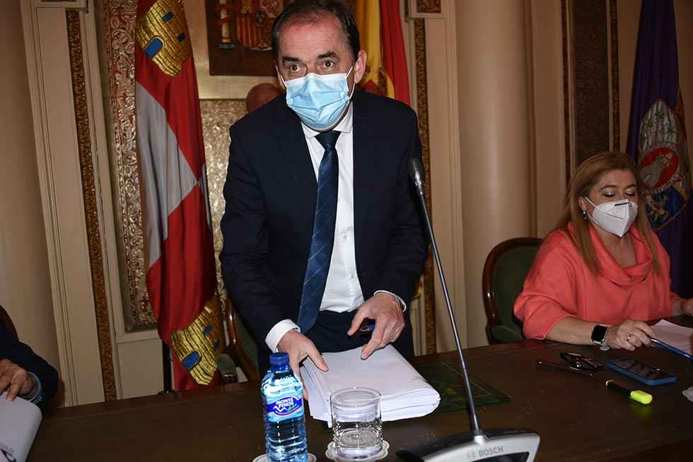 Casi medio millón de euros para los diputados