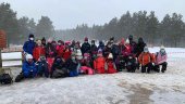 Escolares retoman práctica de esquí en Santa Inés