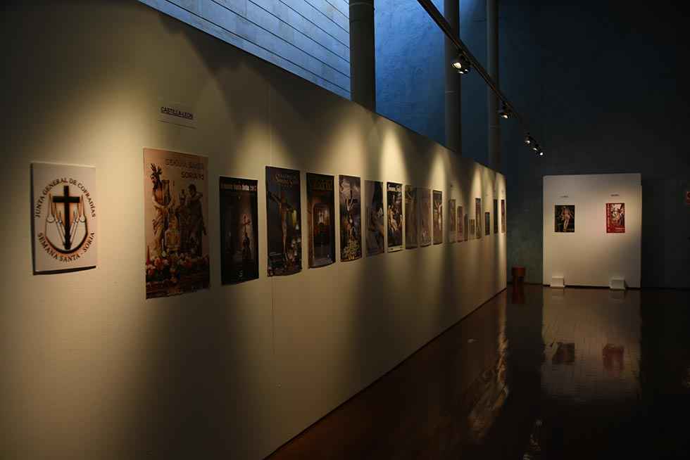 Exposición de carteles de Semana Santa - fotos