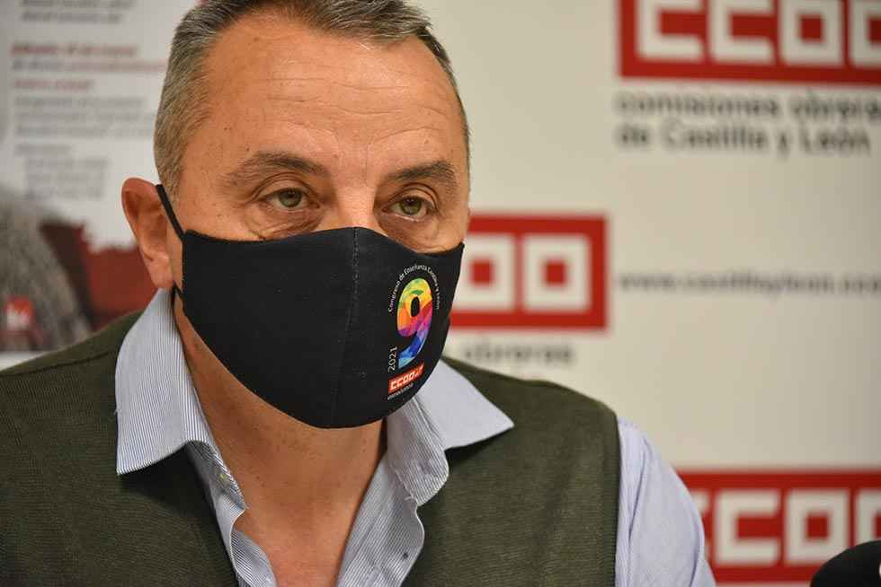 CC.OO. denuncia diferencias salariales de docentes