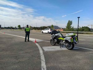 Campaña para concienciar de peligro del móvil al volante