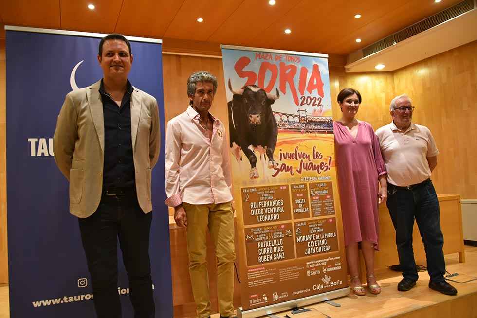 Carteles de feria taurina de San Juan - fotos