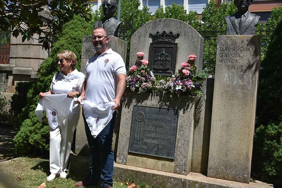 Homenaje a autores de sanjuaneras - fotos