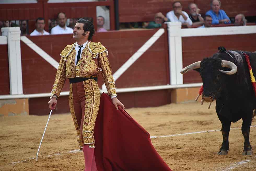 San Juan 2022: corrida del Domingo de Calderas - fotos