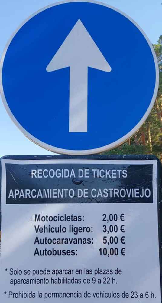 En marcha aparcamiento regulado en Castroviejo