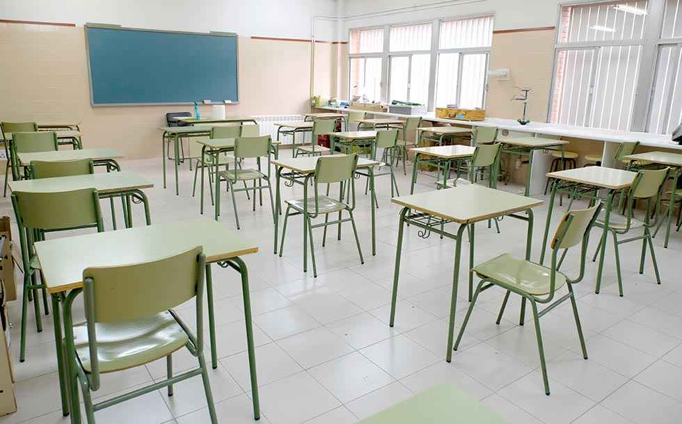 UGT denuncia falta de profesorado en inicio de curso