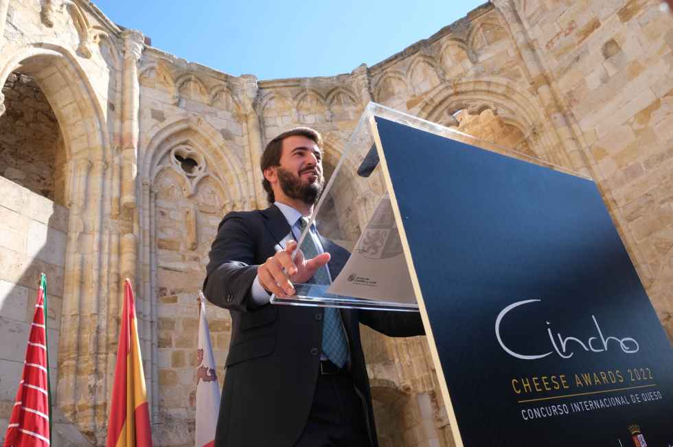 García-Gallardo: "el sector primario es el verdadero motor de España"