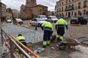 CARTA AL DIRECTOR / Adoquines que impiden movilidad