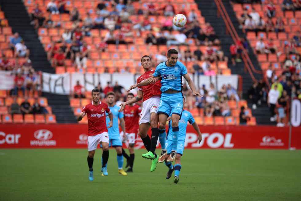 Un gol del ex rojillo Guillermo condena al Numancia