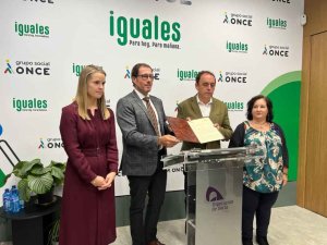 Diputación firma primer convenio con ONCE