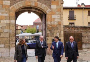 Mañueco garantiza blindar asistencia sanitaria rural Mañueco garantiza blindar asistencia sanitaria rural