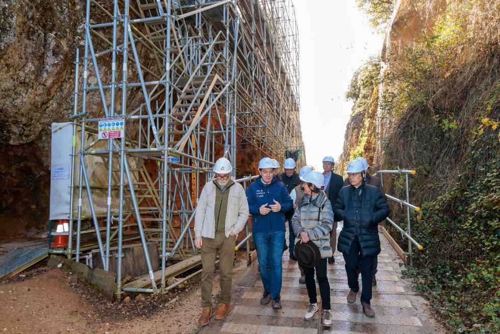 Mañueco confirma apoyo a sede de Fundación Atapuerca