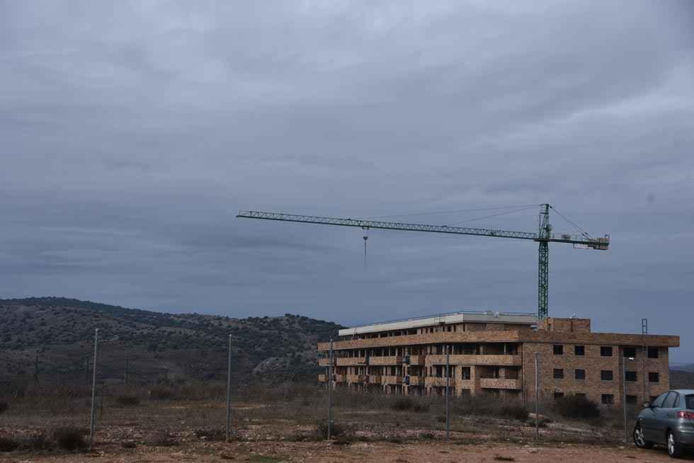 Los Pajaritos II: cuatro plantas + una - fotos