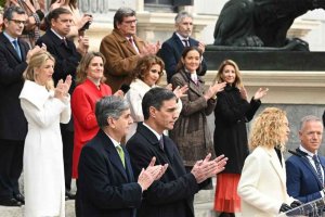 TRIBUNA / Puente de la Constitución, por traicion a España