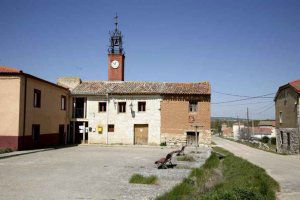 Herido grave en incendio en bodega