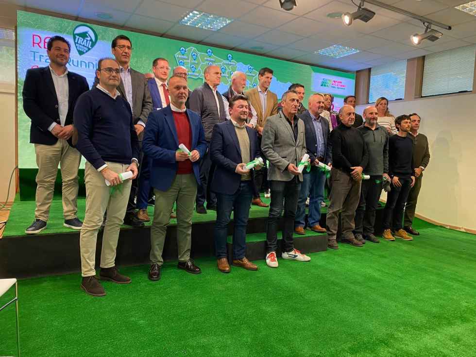 Soria asiste a presentación de Red de Trail Running 