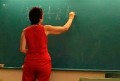 Los docentes interinos denuncian cinco injusticias