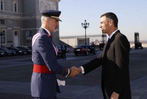 El rey Felipe VI subraya importancia de invertir en Defensa