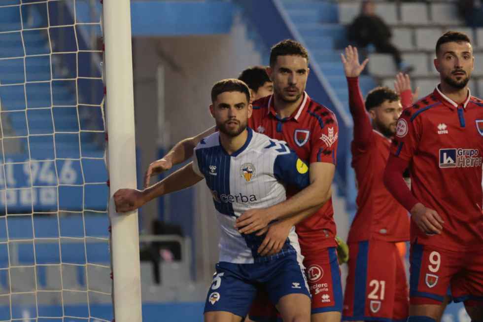 El Numancia se enmienda en Sabadell