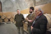Gallardo reitera apoyo total al sector del vino