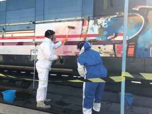 Once incidencias por grafitis en trenes en Soria