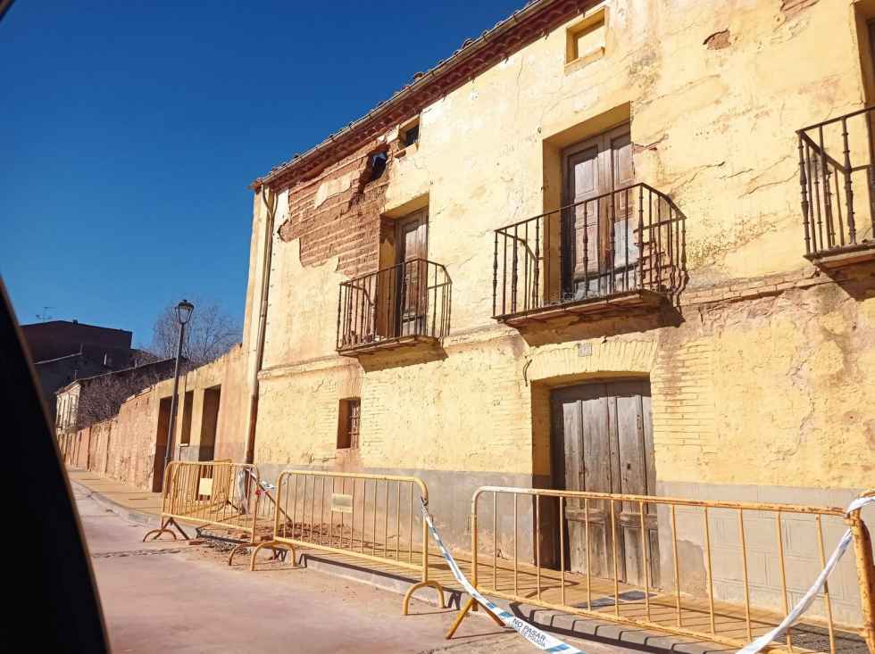 Almazán impulsa varios expedientes de edificios en ruina