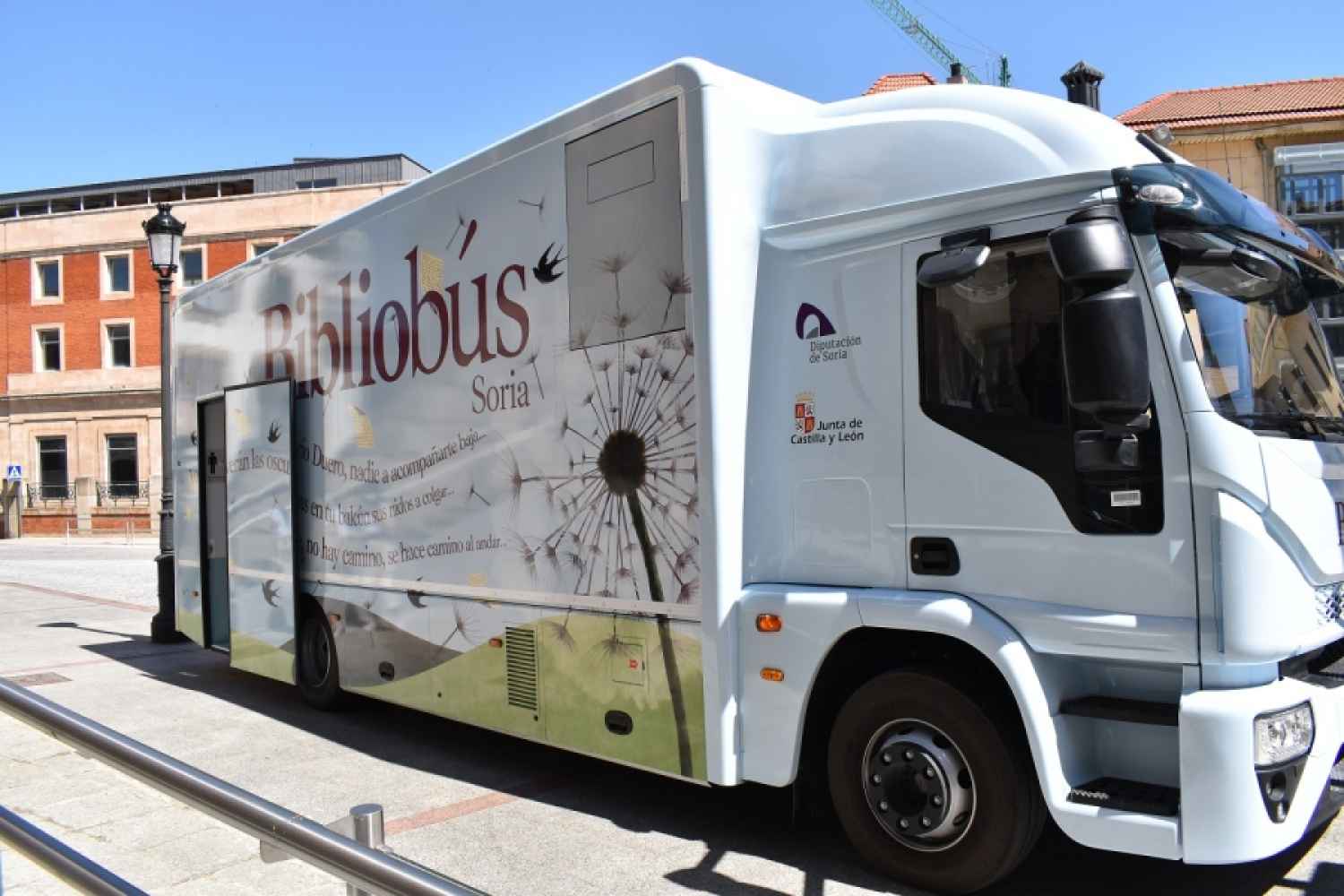 Libros con perspectiva de género en los bibliobuses Libros con perspectiva de género en los bibliobuses